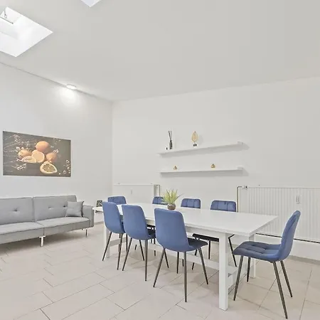 Es01 Grosse Fuer 8er Teams Lejlighed *