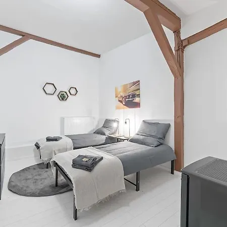 Es01 Grosse Fuer 8er Teams Oberesslingen